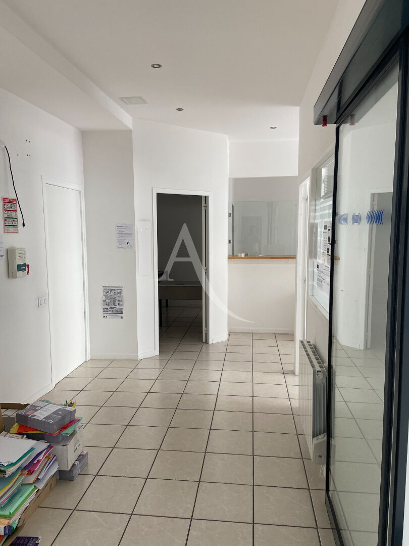Photo Local commercial ou Bureaux Agen 130 m2 image 4/6