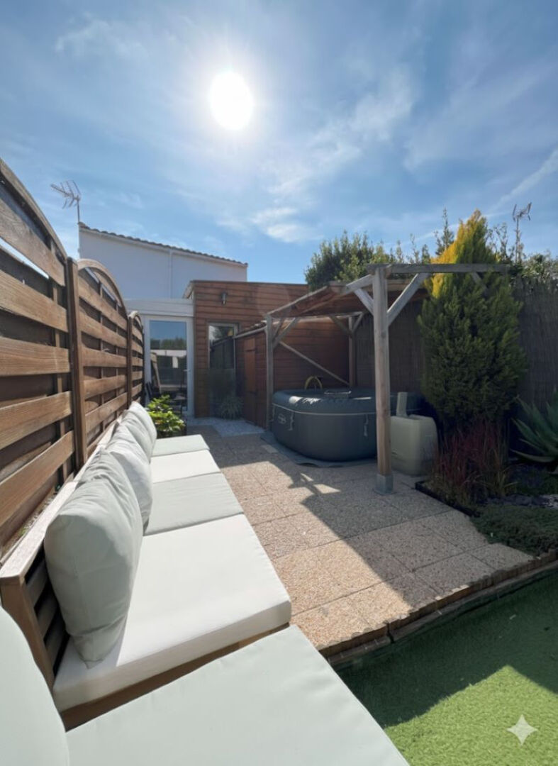 Photo Maison rénovée ! plein centre-ville. image 1/6