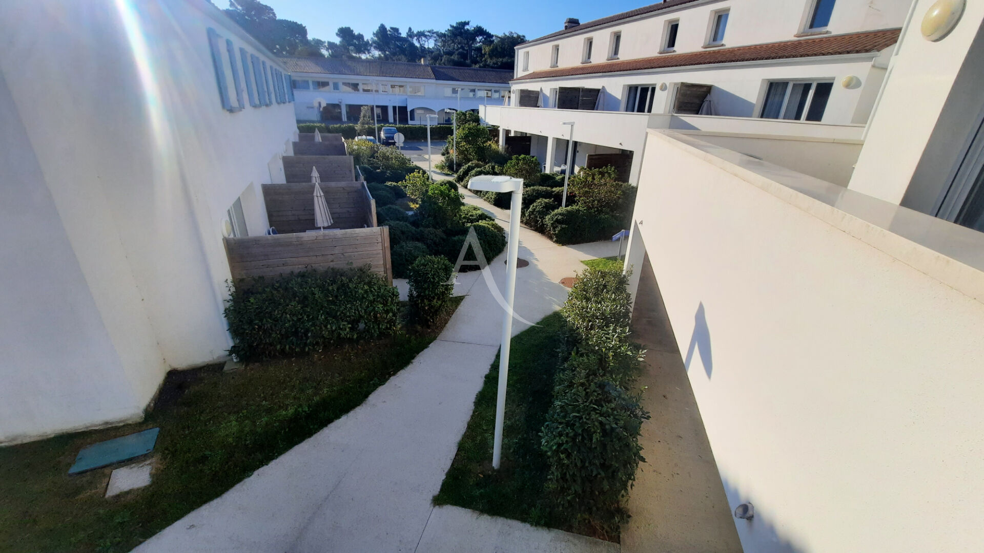 Agence immobilière de 
 Les embruns Immobilier - L'ADRESSE NOIRMOUTIER 
