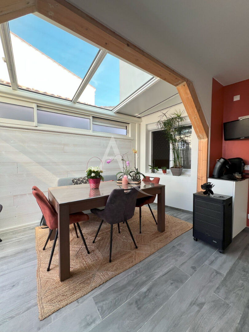 Photo Maison rénovée ! plein centre-ville. image 3/6