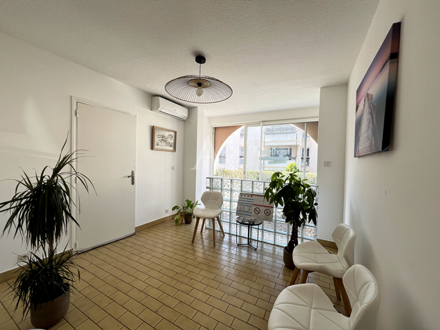 Photo Local commercial Balaruc Les Bains 2 pièce(s) 40 m2 image 3/3