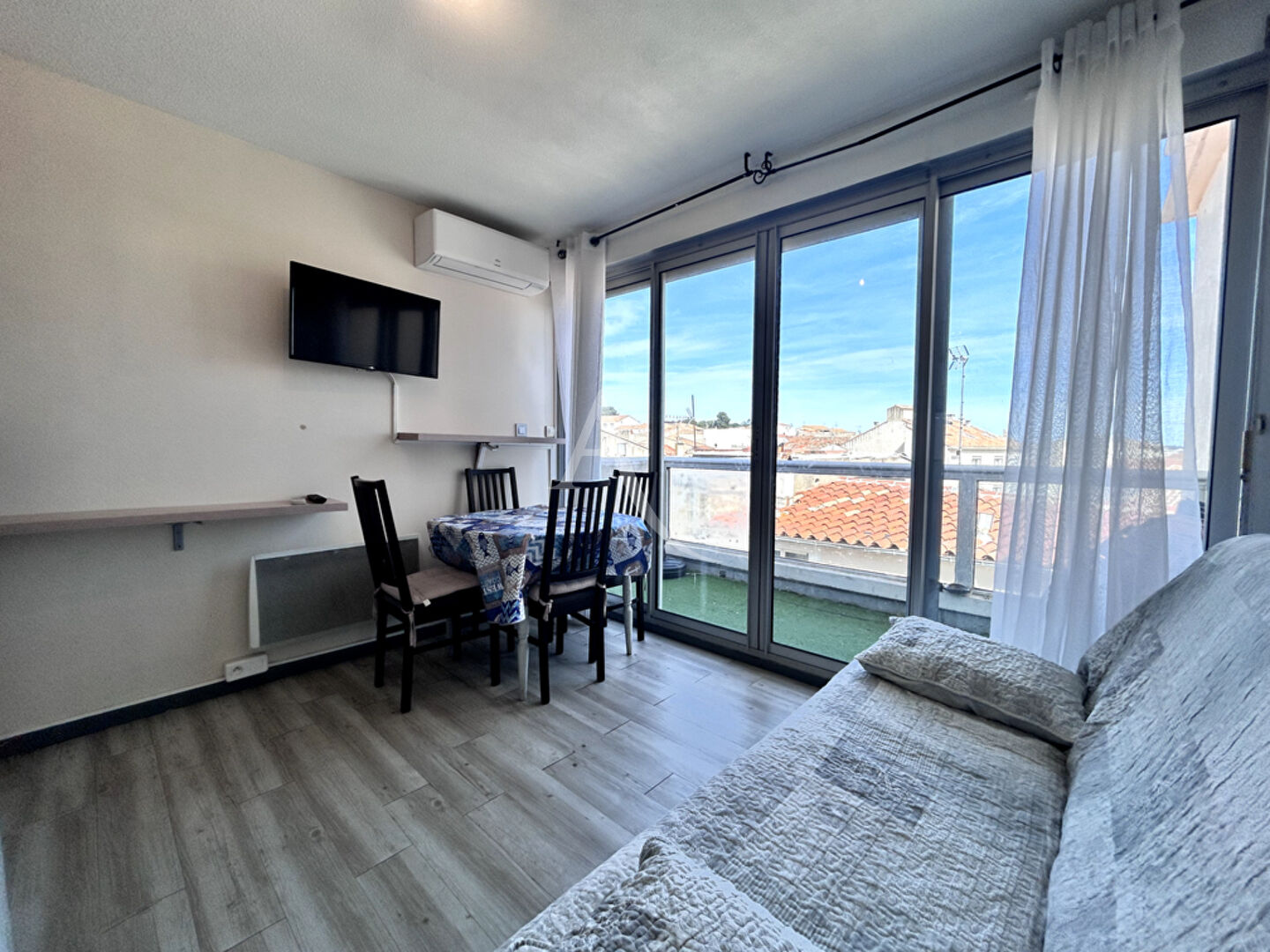 Photo Appartement Balaruc Les Bains - 2 pièces meublé 25 m2 balcon image 1/4