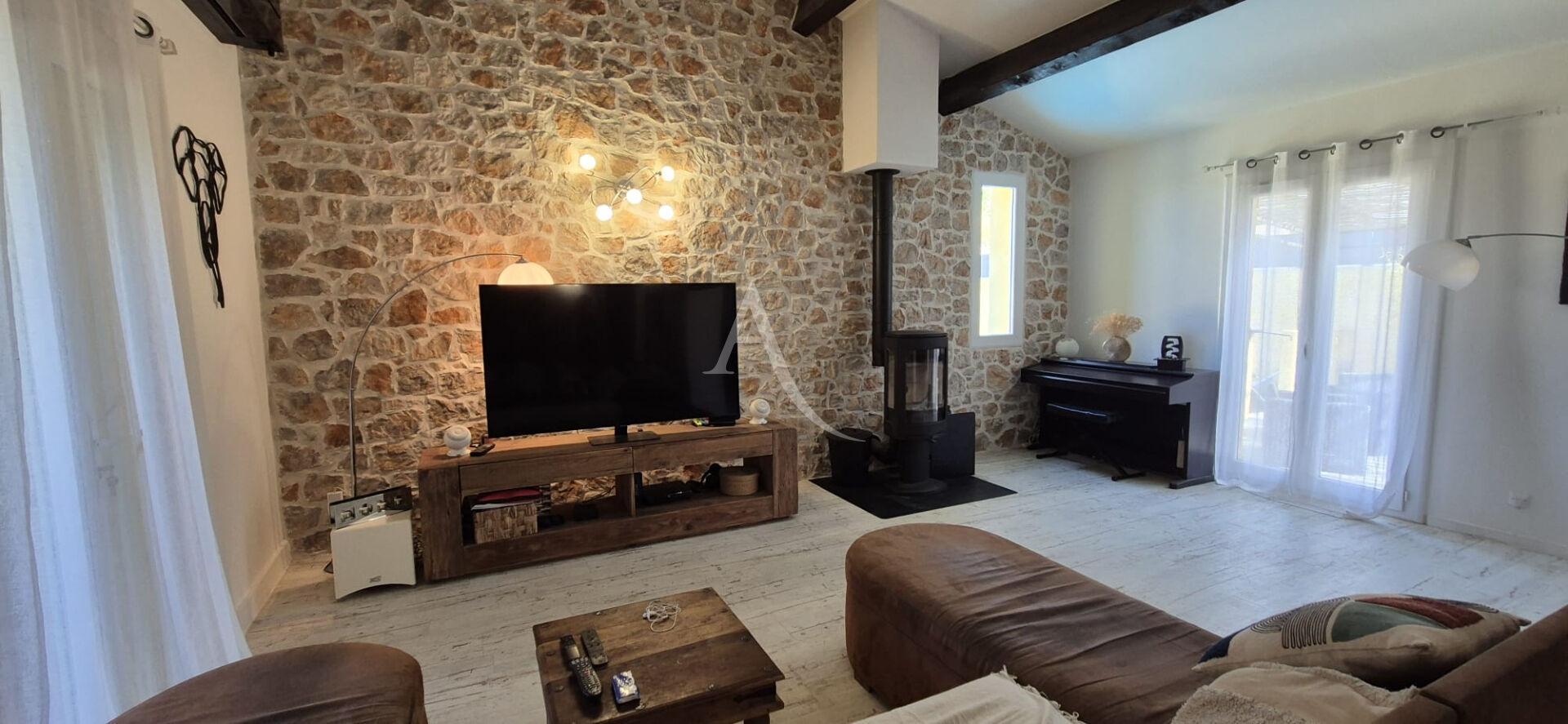 Photo Maison Gigean 4 pièce(s) 140 m2 avec piscine image 4/6