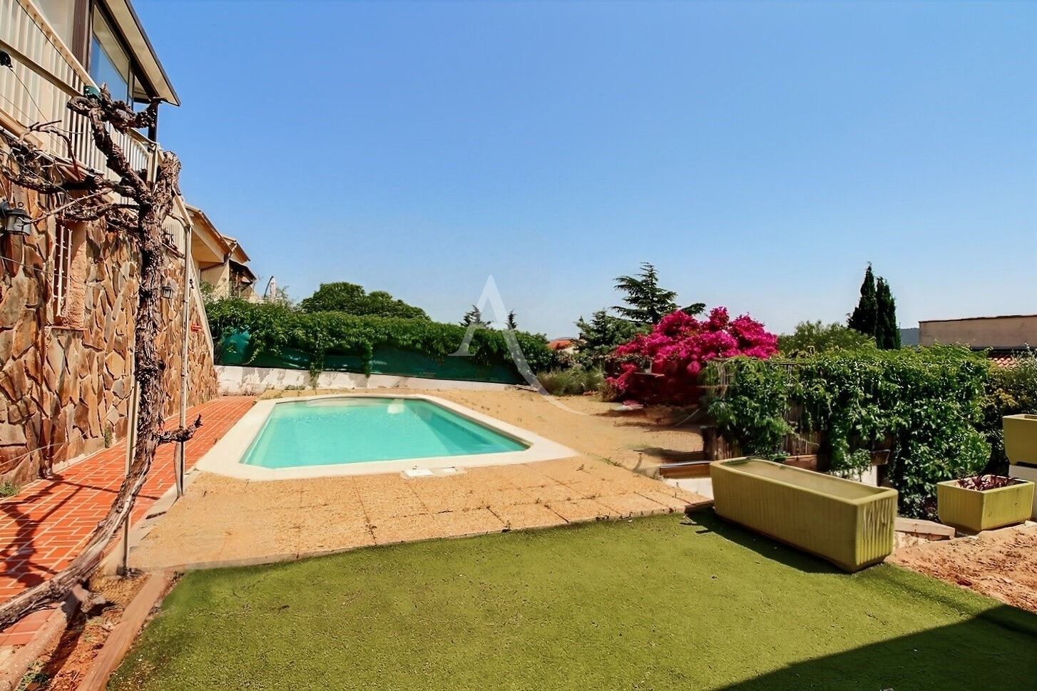 Maison La Valette 2 appartements beau terrain avec piscine