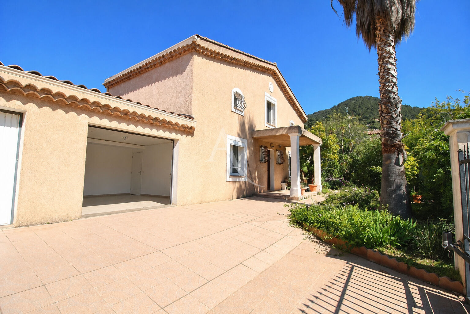 Agence immobilière de L'ADRESSE BOILLET IMMOBILIER