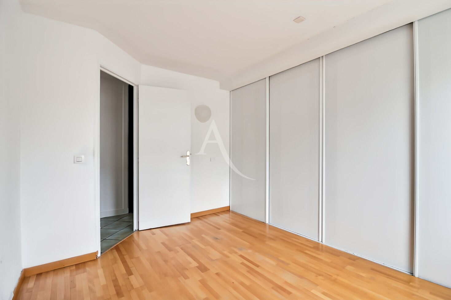 Photo Appartement  T4 centre ville LE PRADET image 5/6