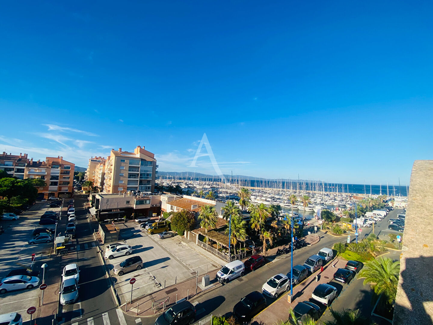Photo Hyères Rare à La Gavine  Appartement Duplex 3 pièces, 2 terrasses, garage fermée image 5/6