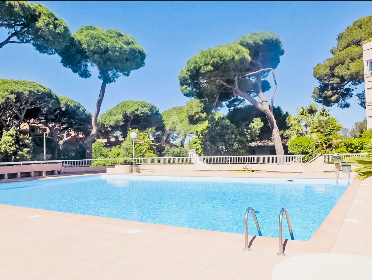 Hyères Appartement 2 pièce(s) 28.06 m2