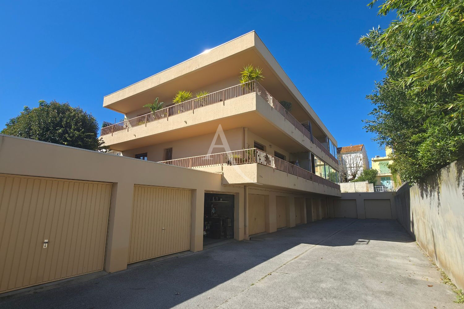 Agence immobilière de L'ADRESSE BOILLET IMMOBILIER