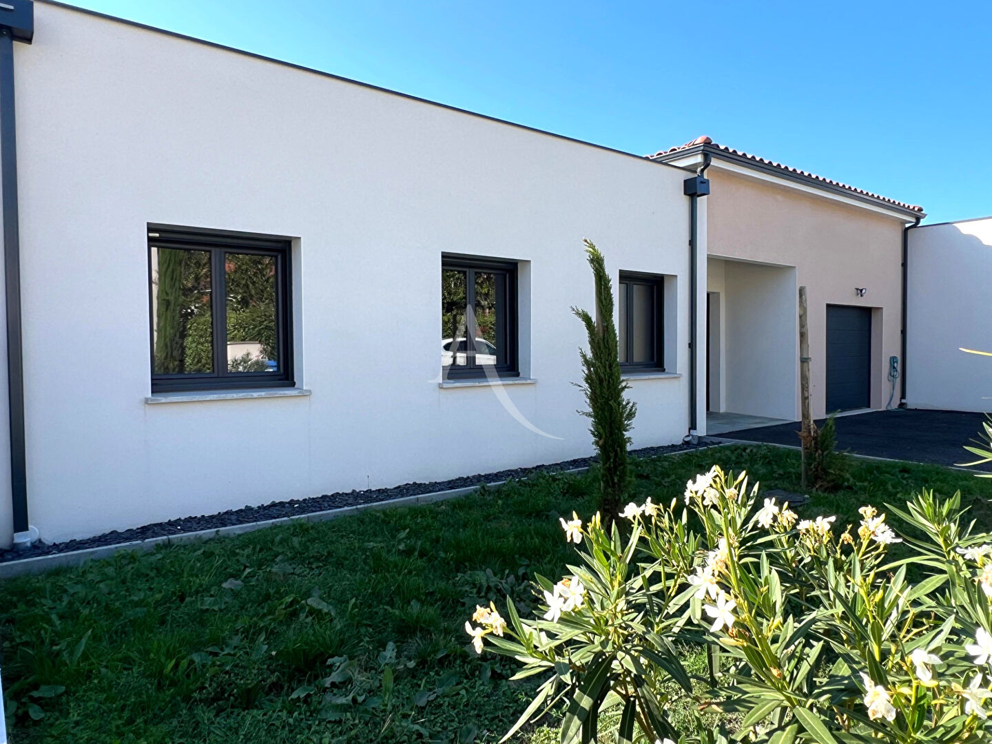 Agence immobilière de L'Adresse Claire B Immobilier - L'Adresse Claire B Immobilier