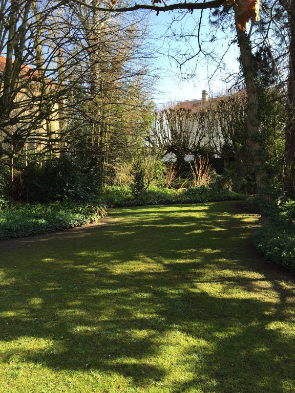 Photo un terrain de 209m2 - Conflans image 2/2