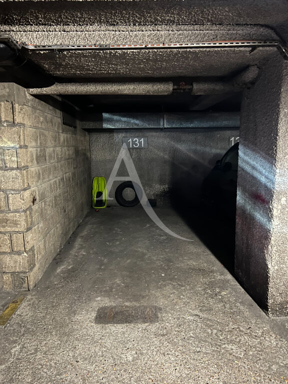 Parking  Paris 9e Arrondissement