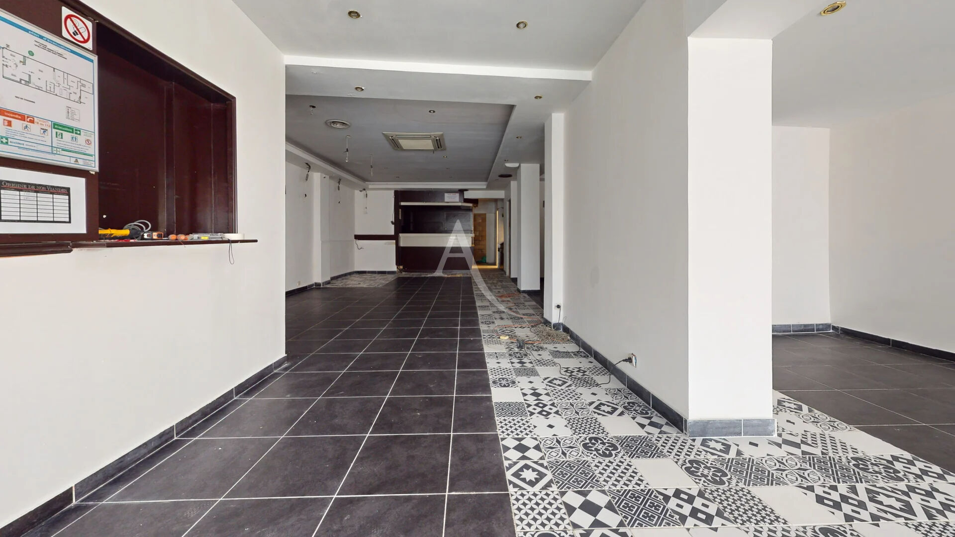 Photo Local commercial Conflans Sainte Honorine image 2/4