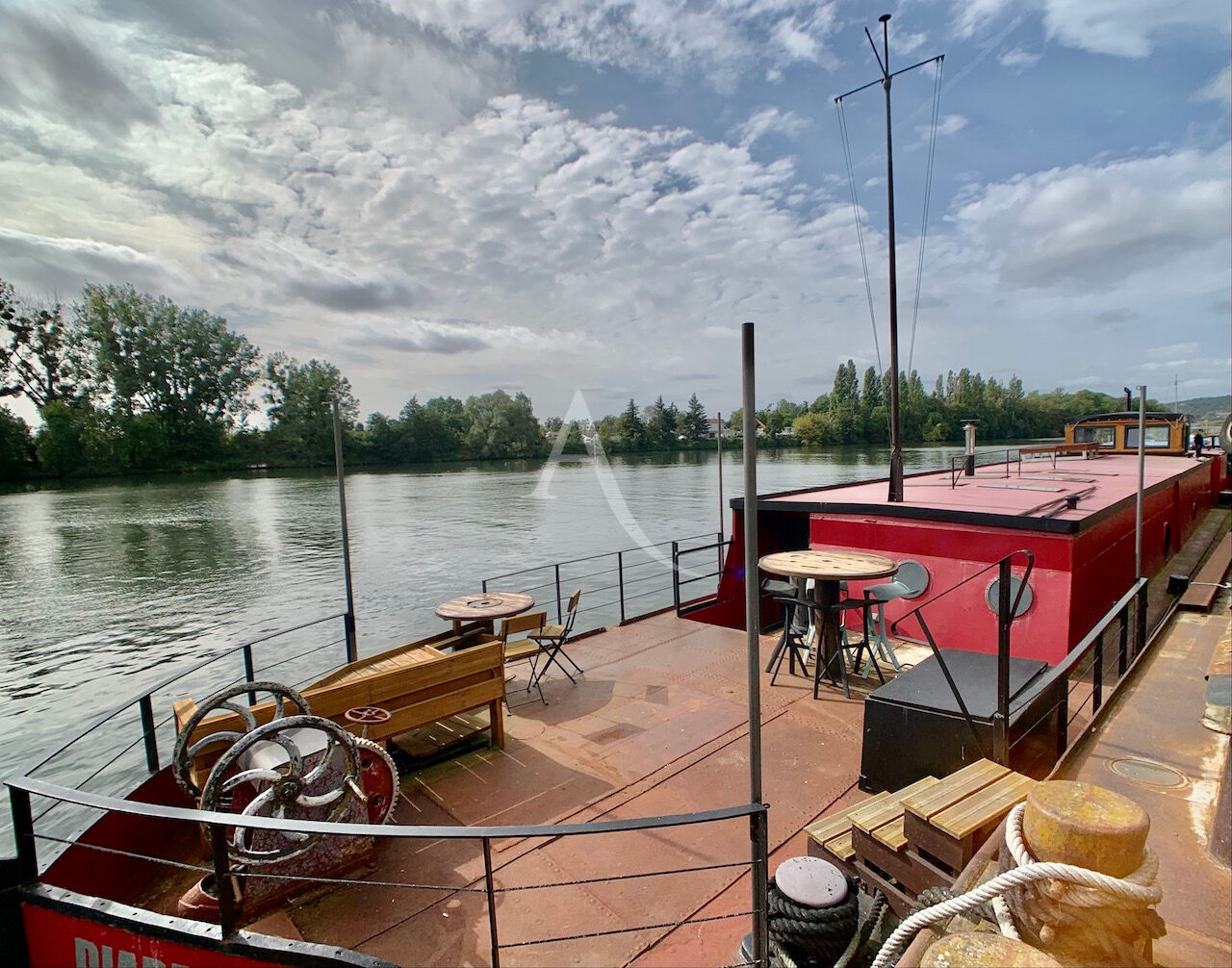 Photo Bateau Logement 4 pièces 90 m2 image 1/6