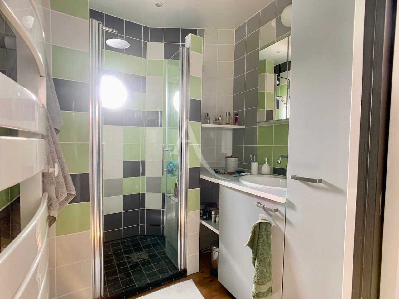 Photo Bateau Logement 4 pièces 90 m2 image 4/6