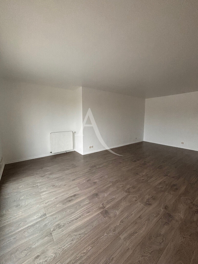 Photo Appartement  3 pièces 69.64 m2 image 1/6