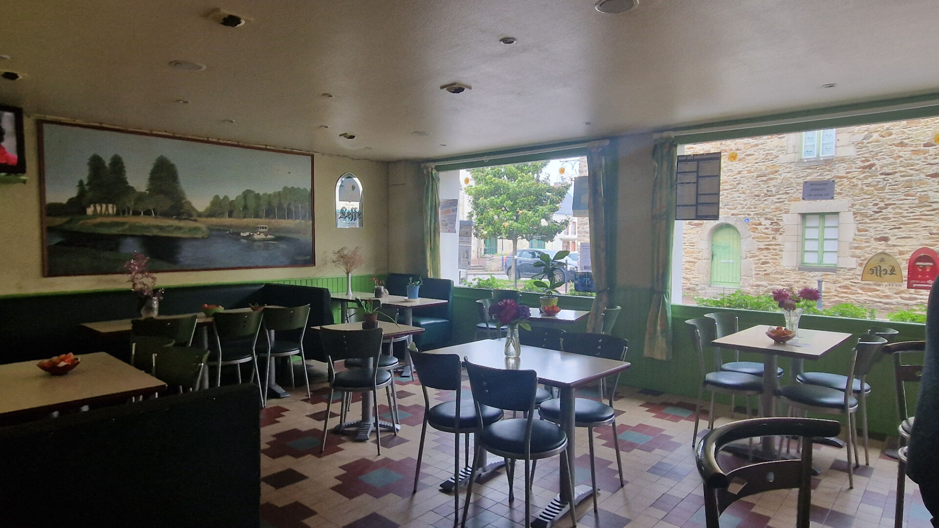 Photo Bar - brasserie, fond de commerce 70m² + logement image 2/4
