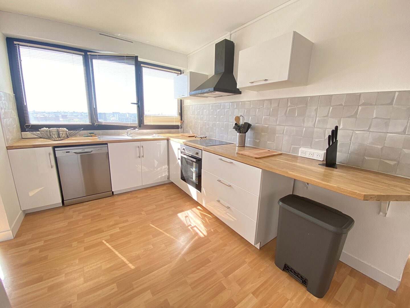 Photo Chambre à la Colocation Meublée Nantes 1 pièce 76.65 m2 image 2/6