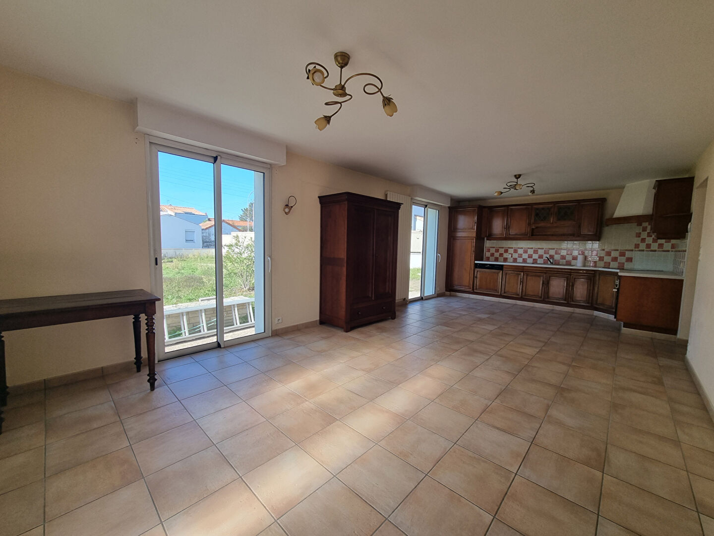 Photo Maison familiale lumineuse de plus de 130 m² dans un secteur recherché image 2/6