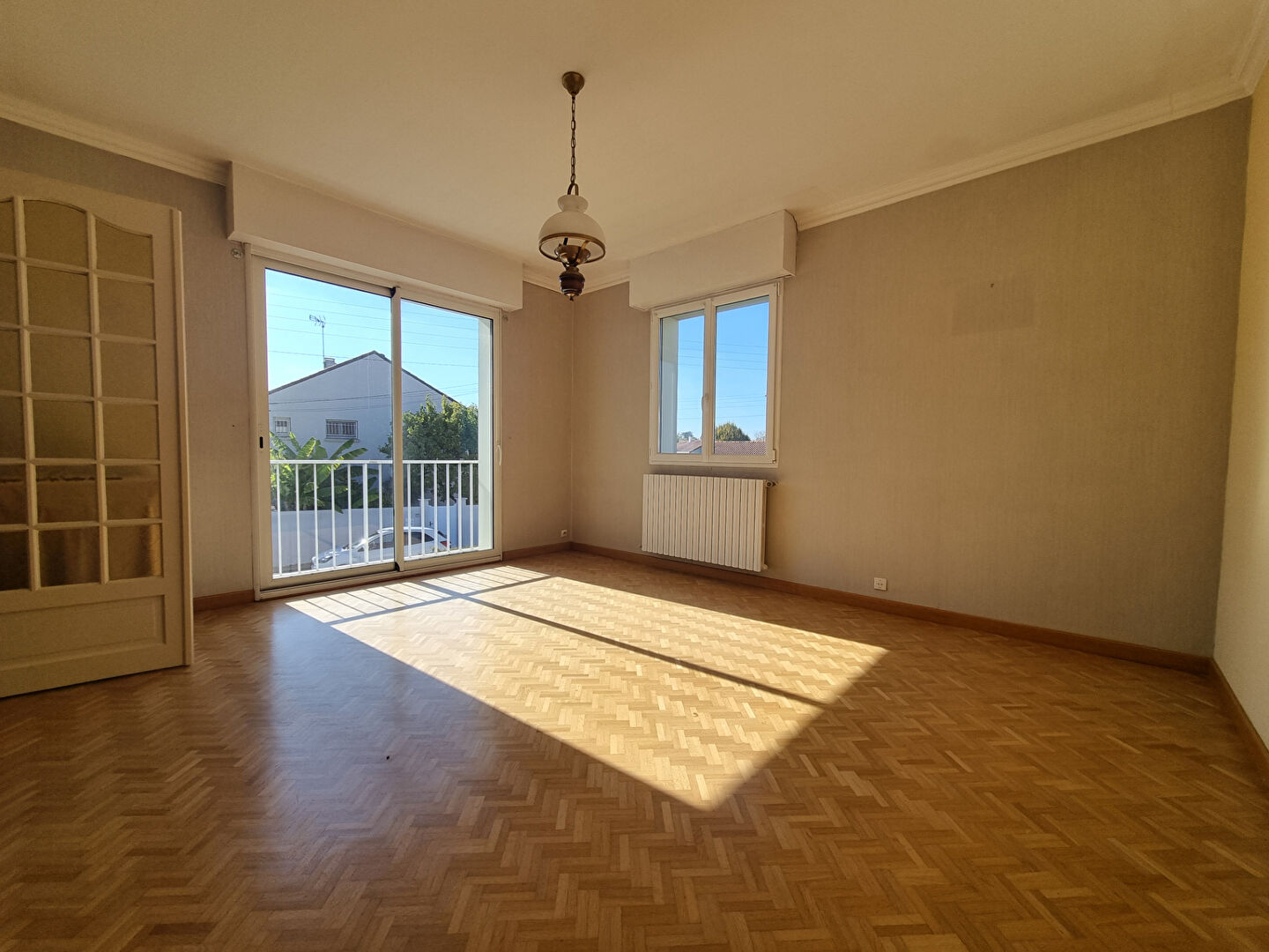 Photo Maison familiale lumineuse de plus de 130 m² dans un secteur recherché image 4/6