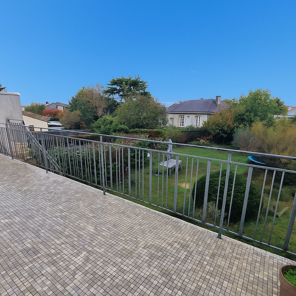 Agence immobilière de L'Adresse Agence 230