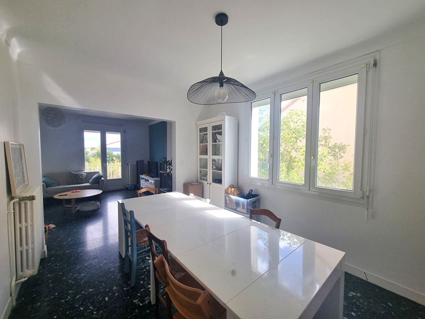 Photo Grande maison familiale avec studio indépendant - Quartier très recherché de la Martellière image 4/6