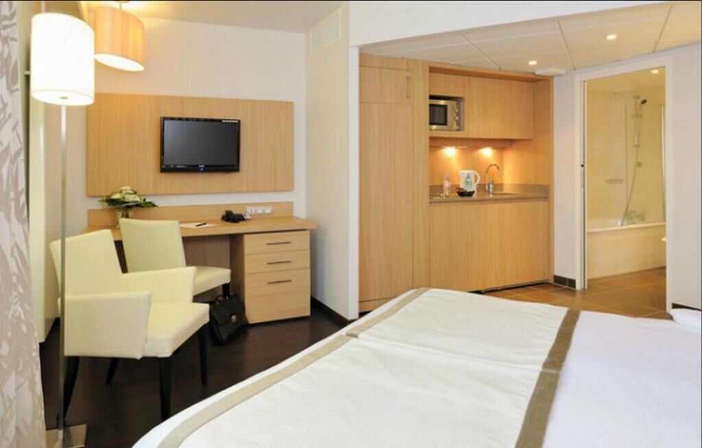 Agence immobilière de L'Adresse Agence 230