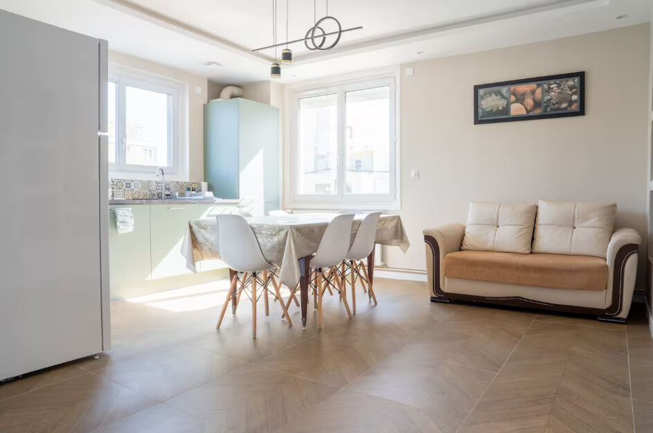 Agence immobilière de L'Adresse Agence 230