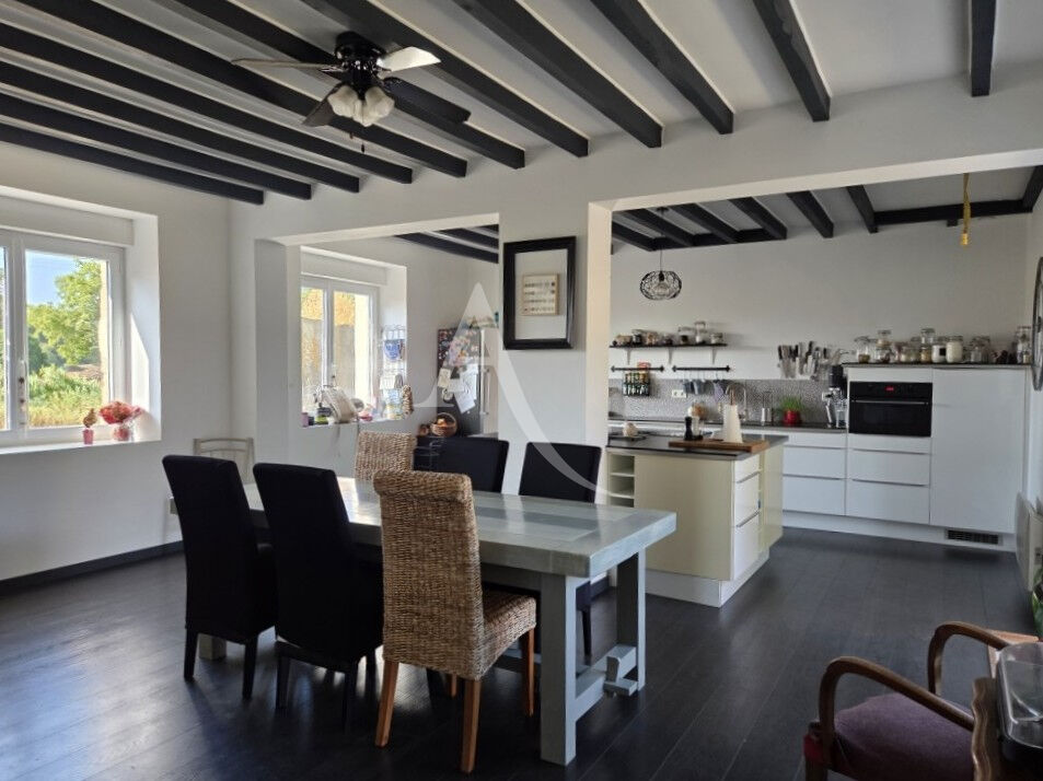 Longère familiale  5 pièce(s) 148 m2