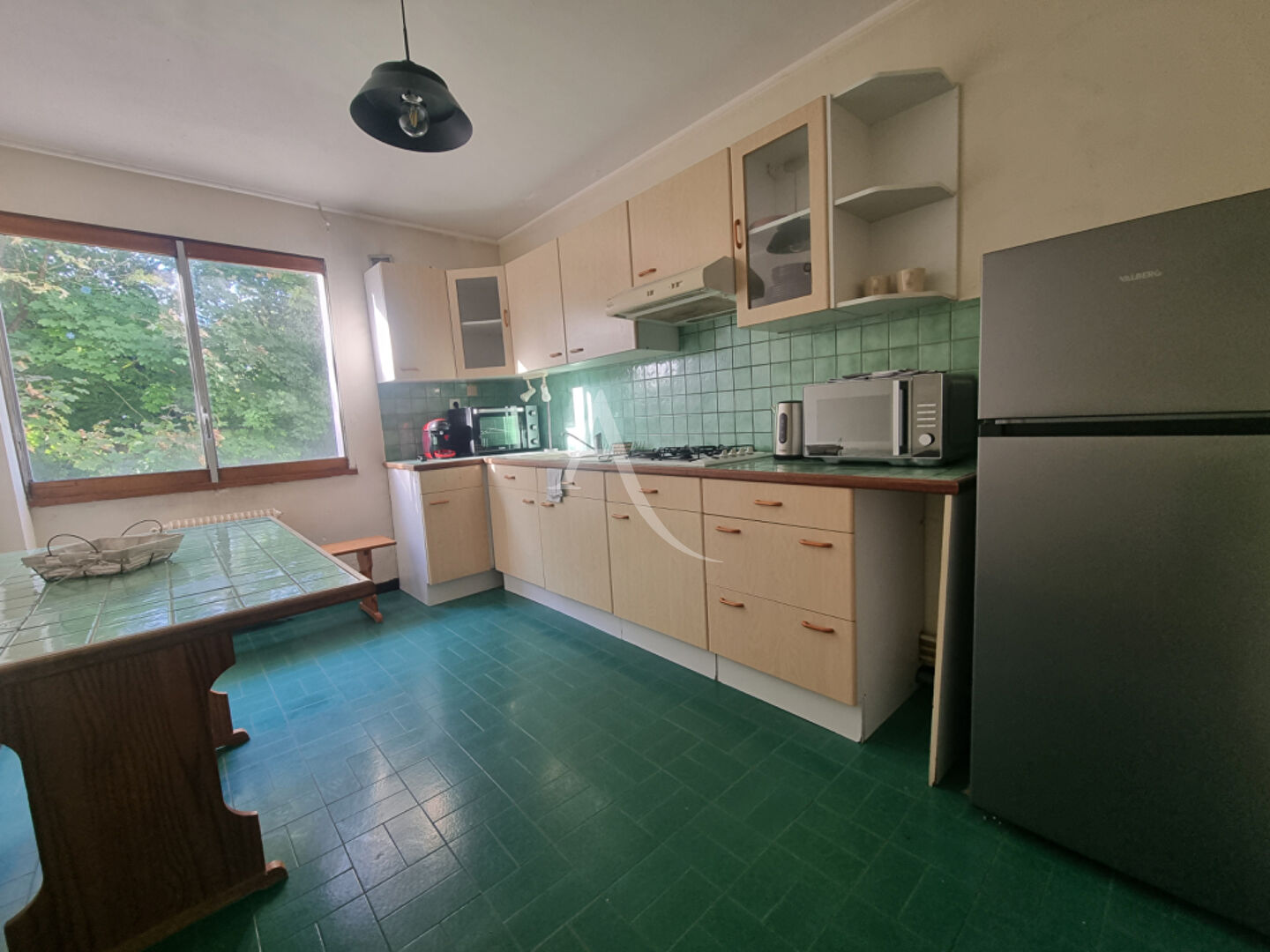 Photo Appartement meublé  T1 bis avec balcon+ place parking ( chauffage, eau froide, eau chaude dans les charges ) image 4/5