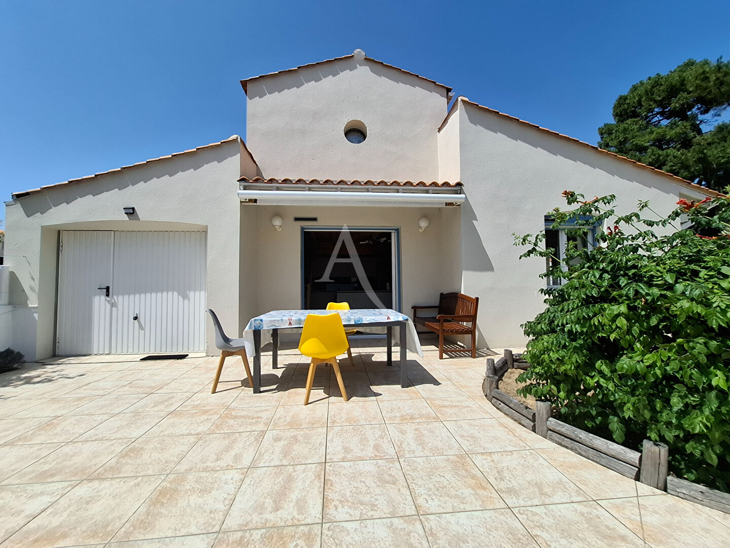 Agence immobilière de L'ADRESSE LA TRANCHE SUR MER