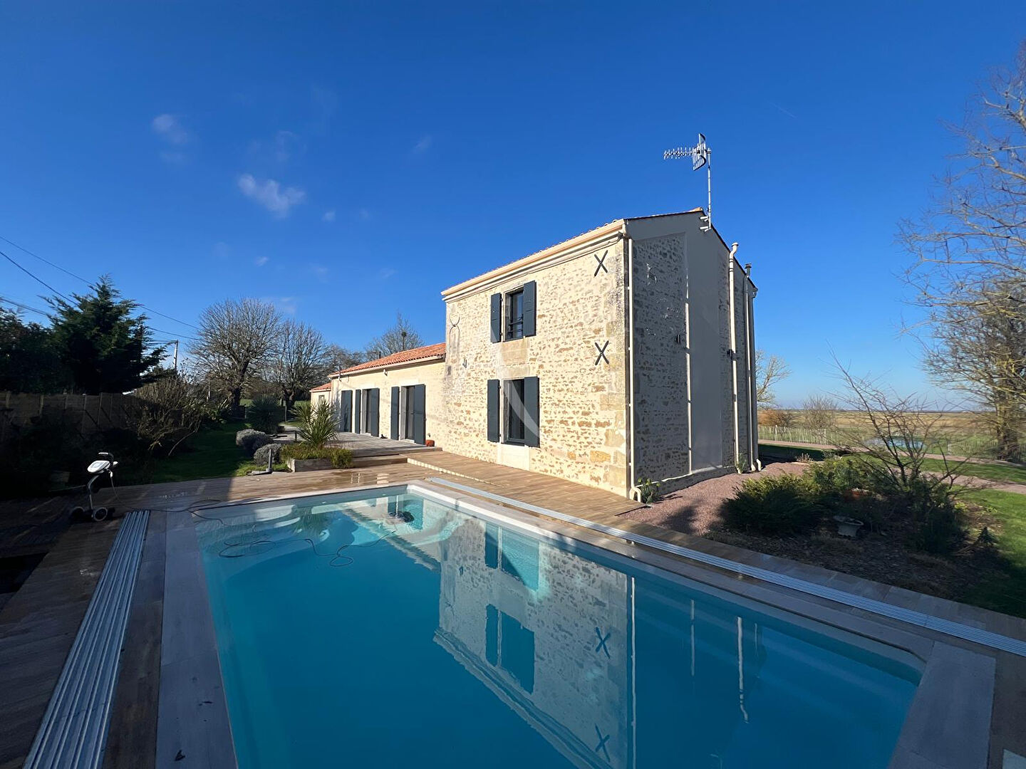 Agence immobilière de L'ADRESSE LA TRANCHE SUR MER