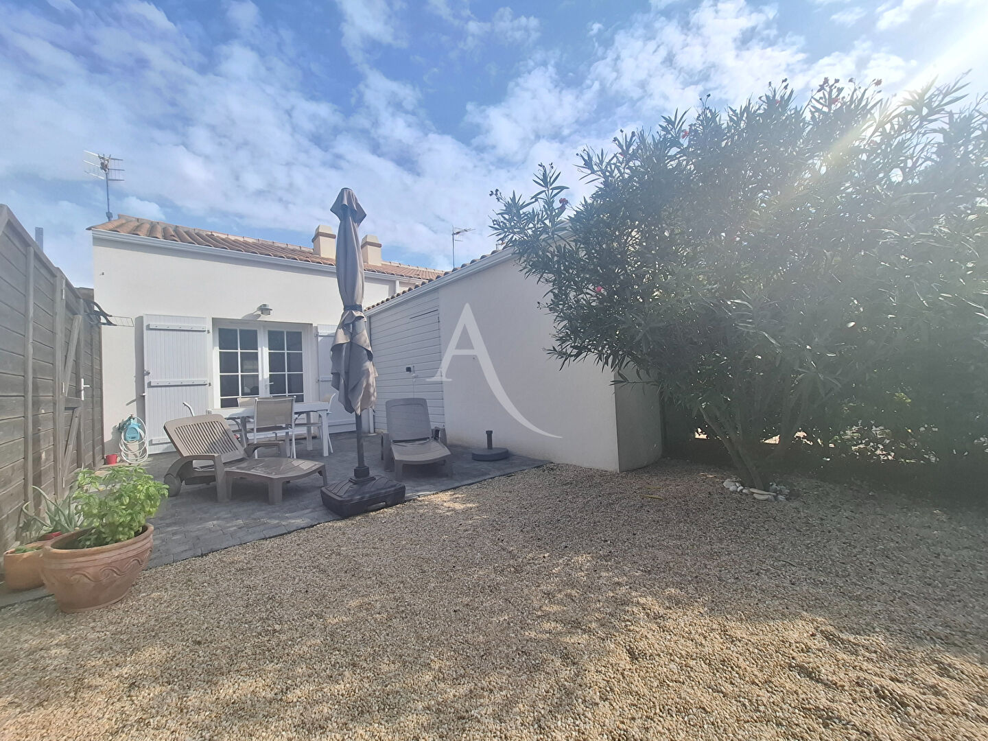 Agence immobilière de L'ADRESSE LA TRANCHE SUR MER