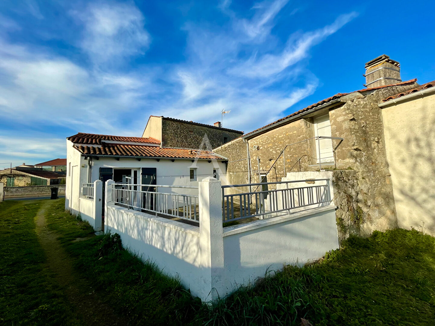 Agence immobilière de L'ADRESSE LA TRANCHE SUR MER