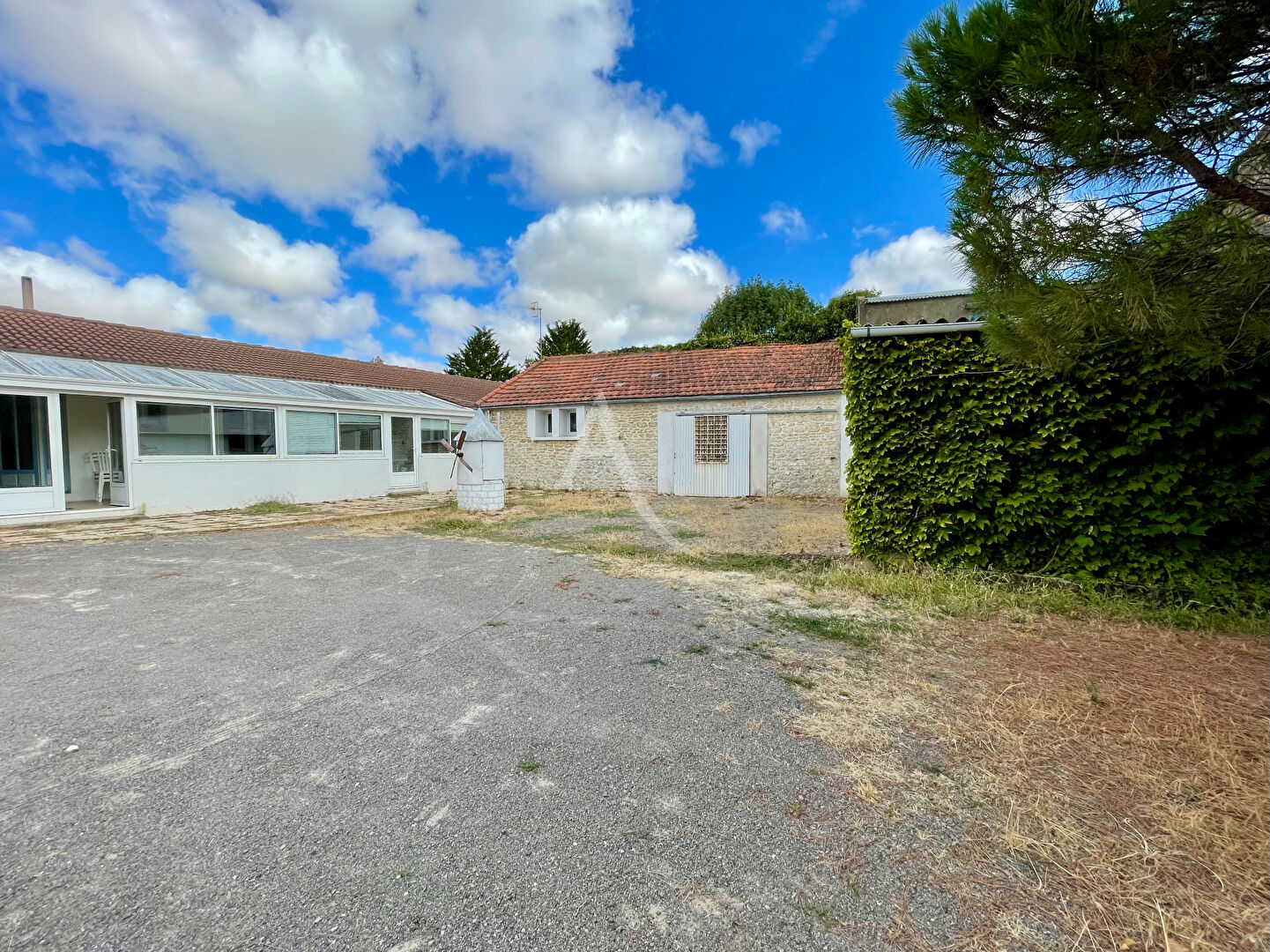 Agence immobilière de L'ADRESSE LA TRANCHE SUR MER
