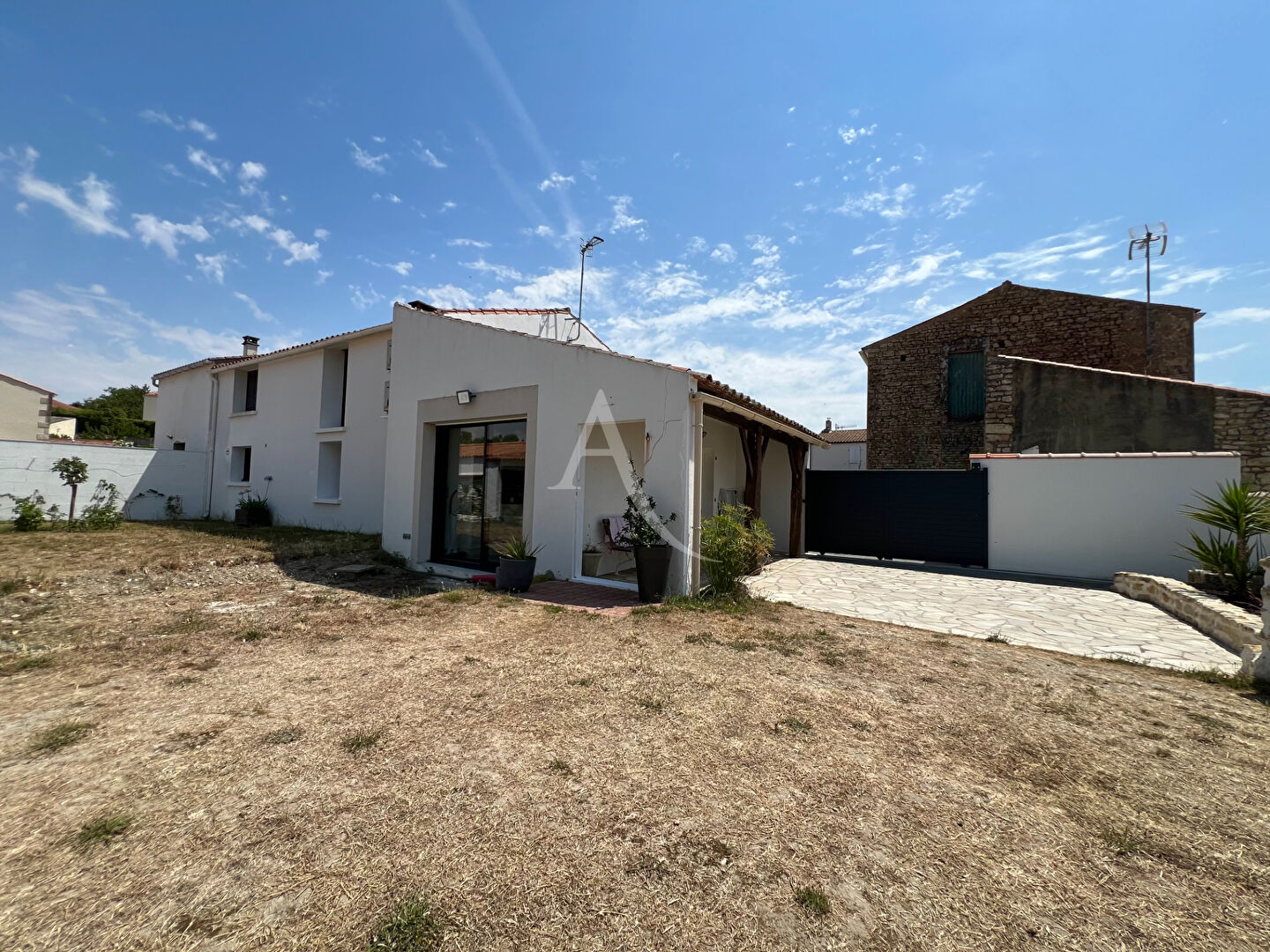 Agence immobilière de L'ADRESSE LA TRANCHE SUR MER