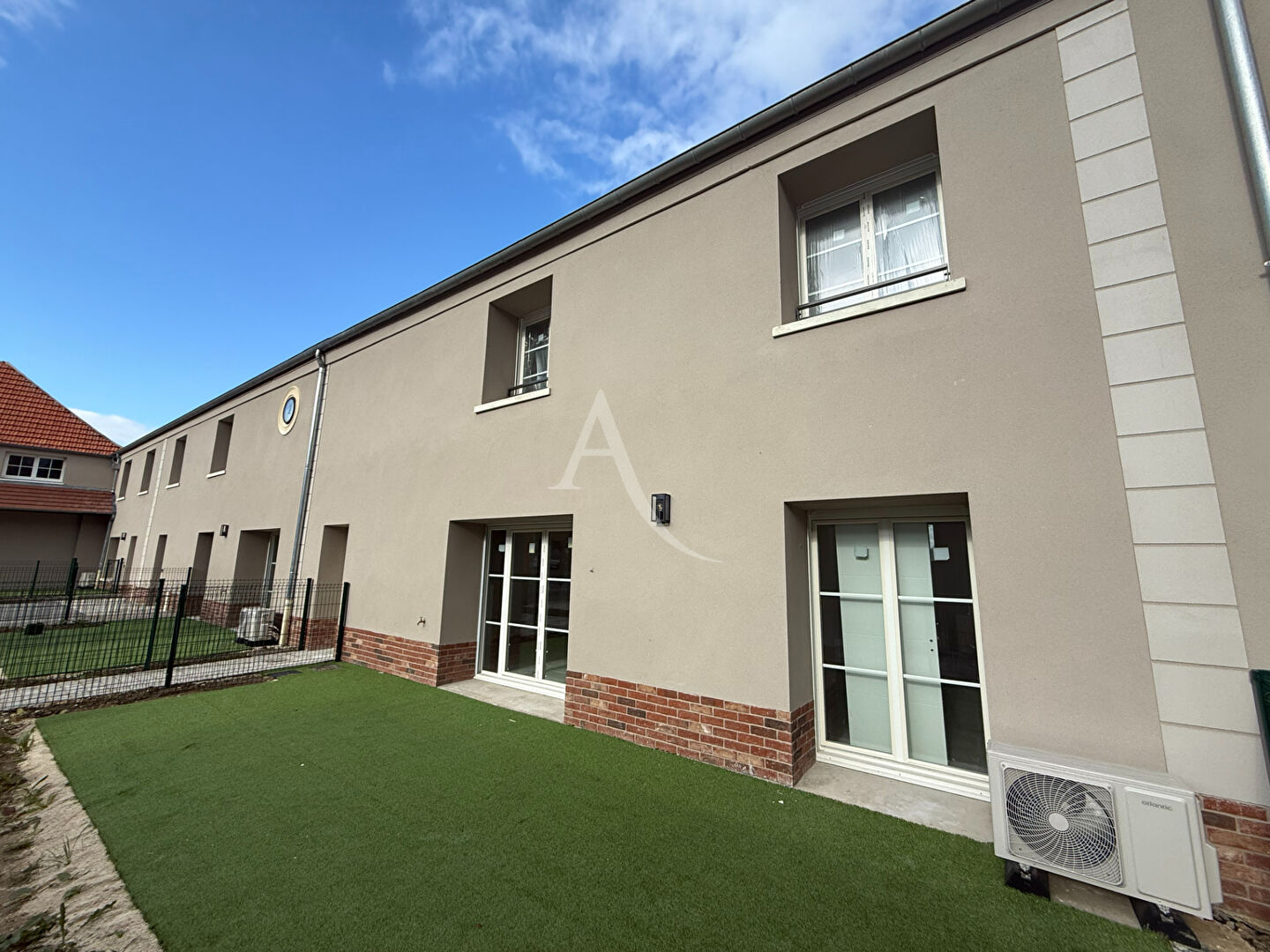 Photo Maison 5 pièces 125 m2 et grenier image 2/3