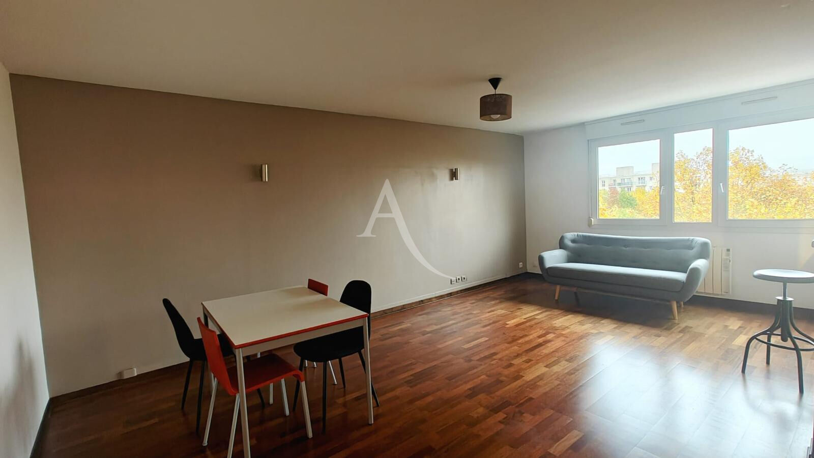 Photo Appartement Noisy Le Grand 2 pièce(s) 54 m2 image 2/5