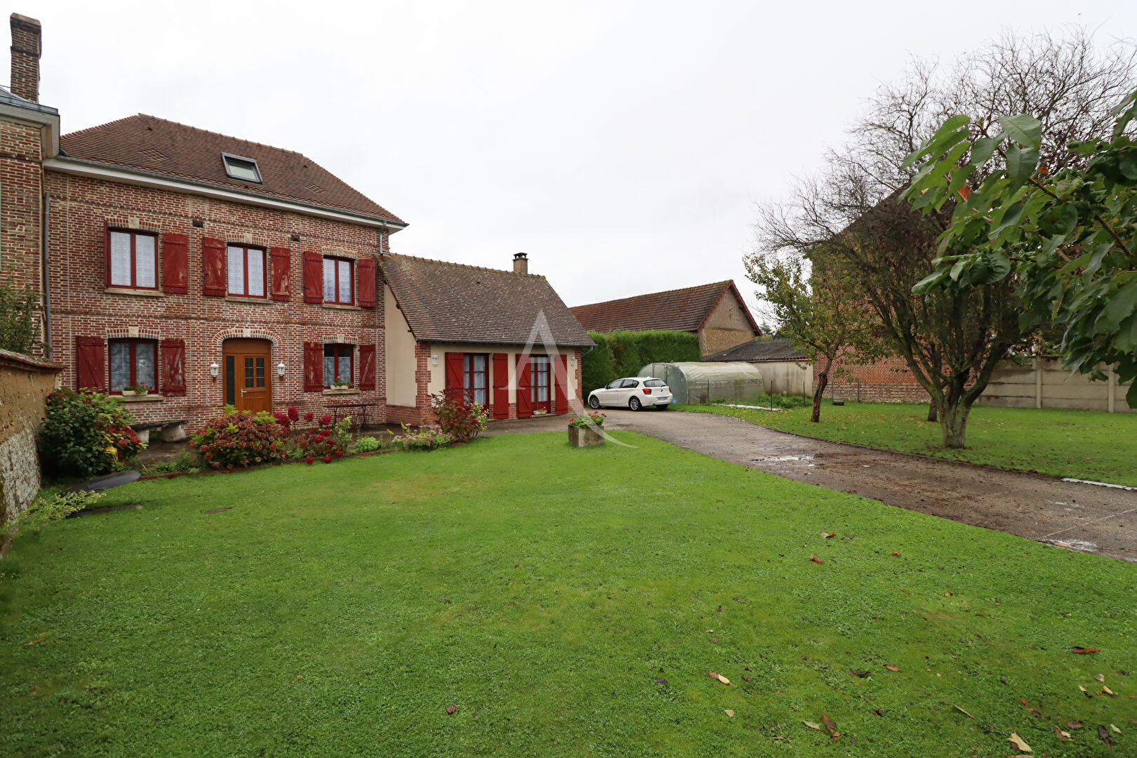 Photo Maison 7 pièces à HEUDEBOUVILLE image 1/6