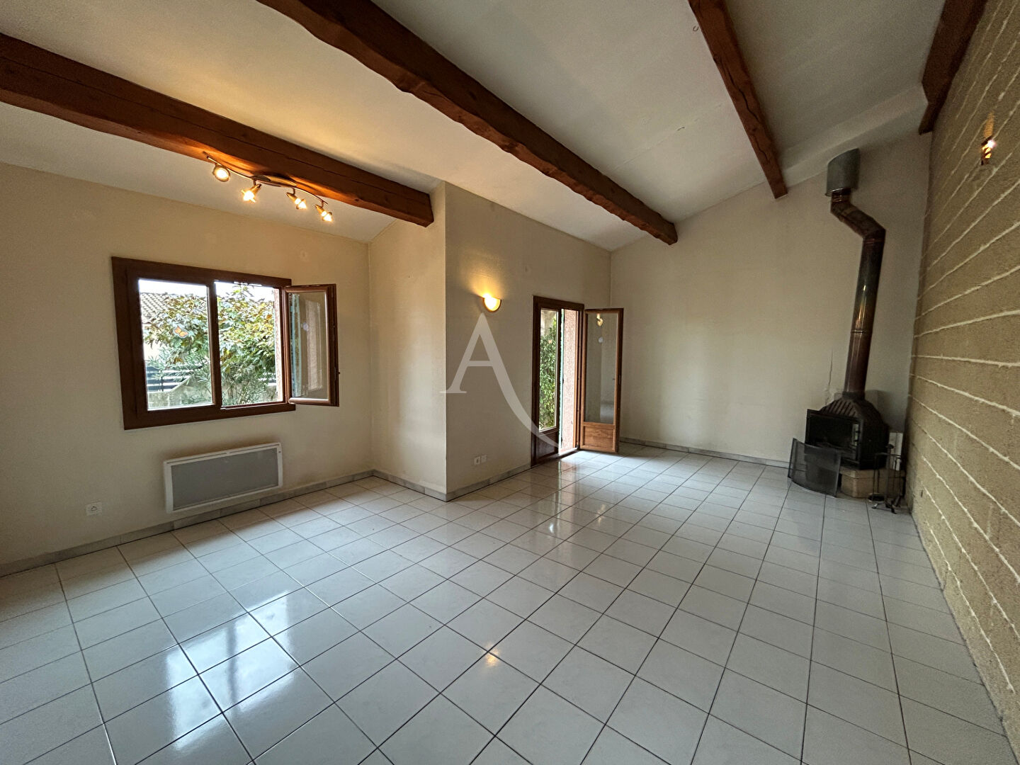 Photo MARGUERITTES - Maison de type 5 bis image 3/6