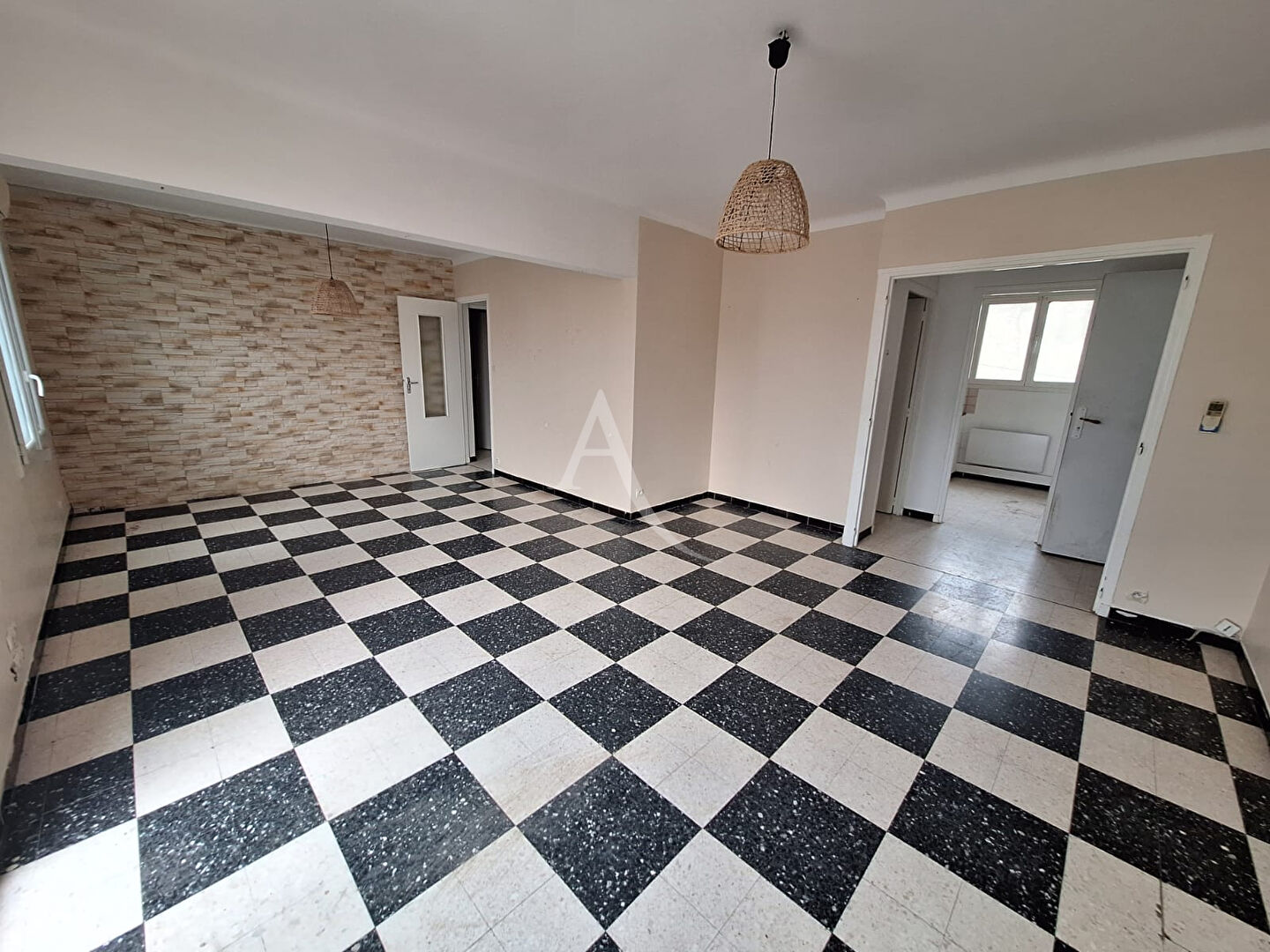 Agence immobilière de 
 L'ADRESSE MARGUERITTES - L'ADRESSE MARGUERITTES 
