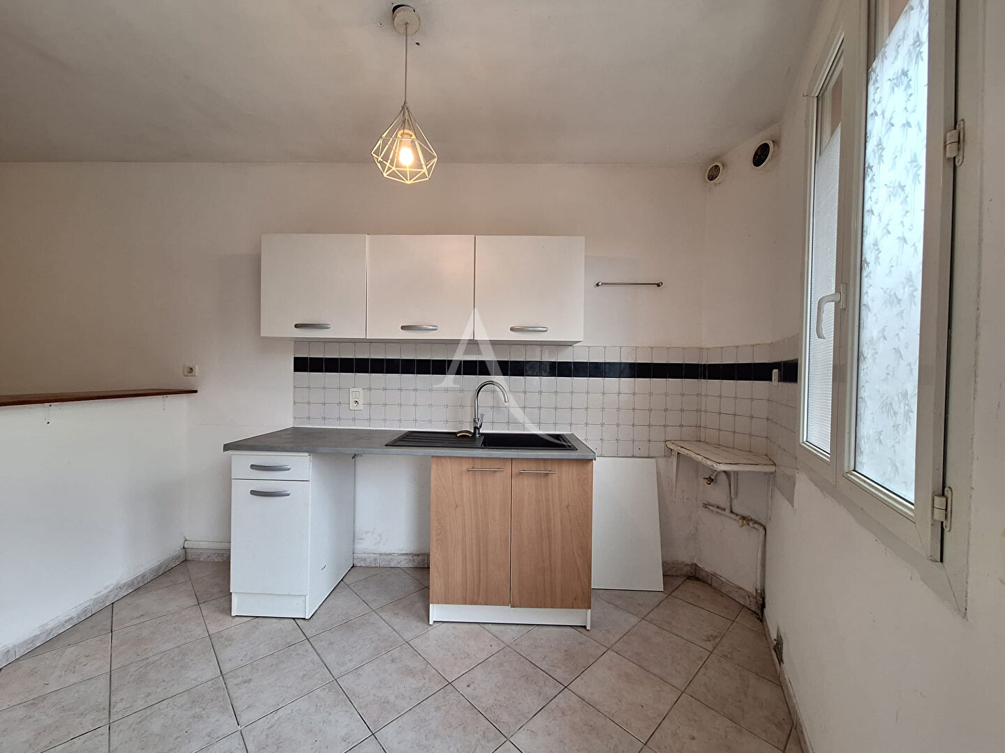 Photo A VENDRE - Maison de village - Marguerittes - 4 pièce(s) 80.29 m2 image 4/6