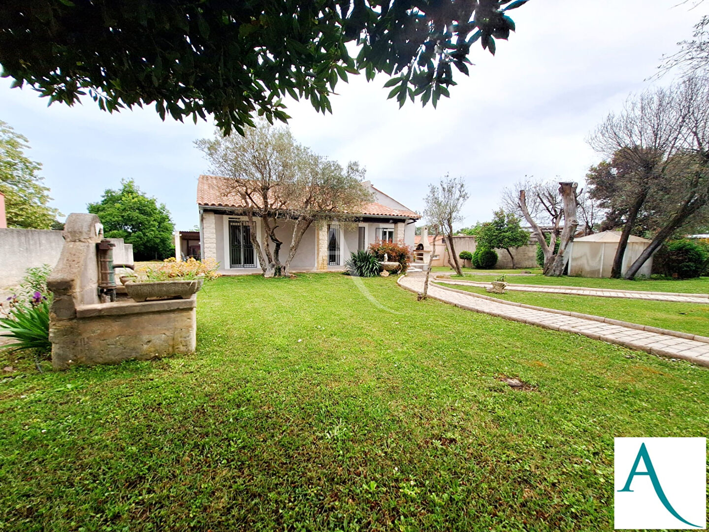 Agence immobilière de 
 L'ADRESSE MARGUERITTES - L'ADRESSE MARGUERITTES 
