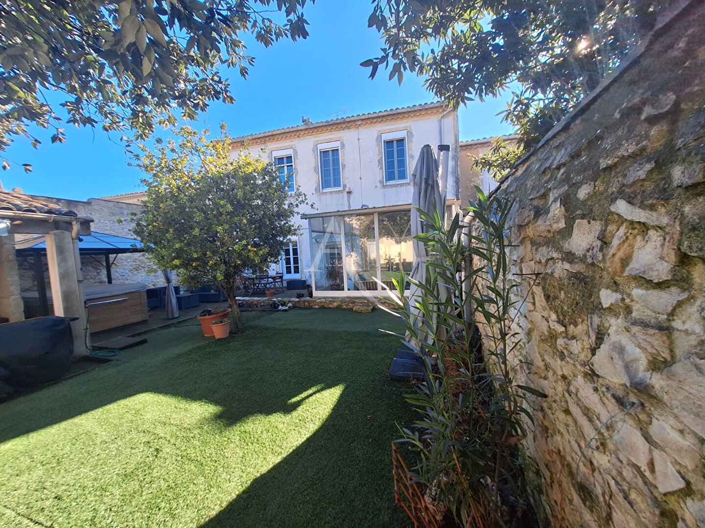 Agence immobilière de 
 L'ADRESSE MARGUERITTES - L'ADRESSE MARGUERITTES 
