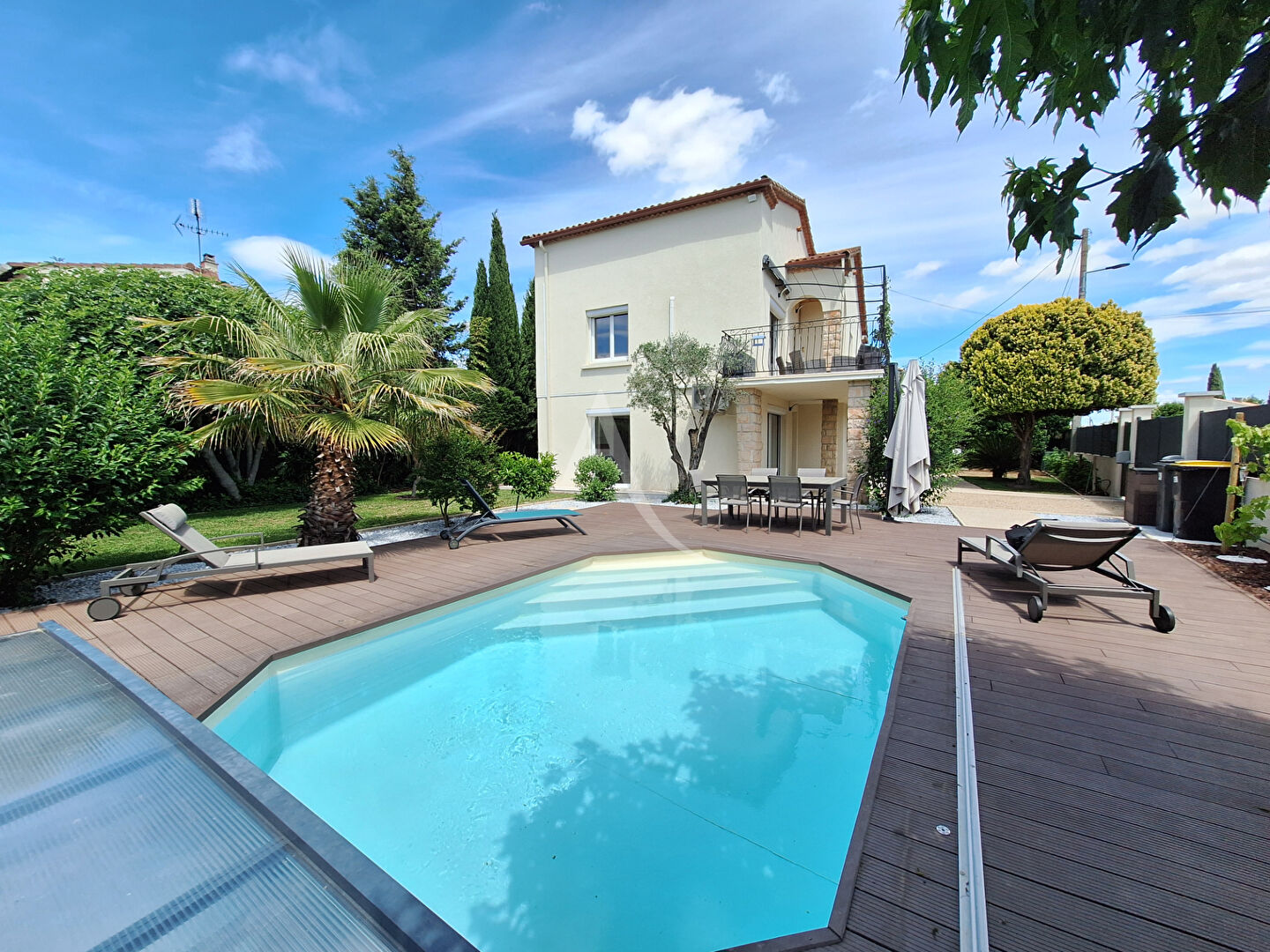 Agence immobilière de 
 L'ADRESSE MARGUERITTES - L'ADRESSE MARGUERITTES 
