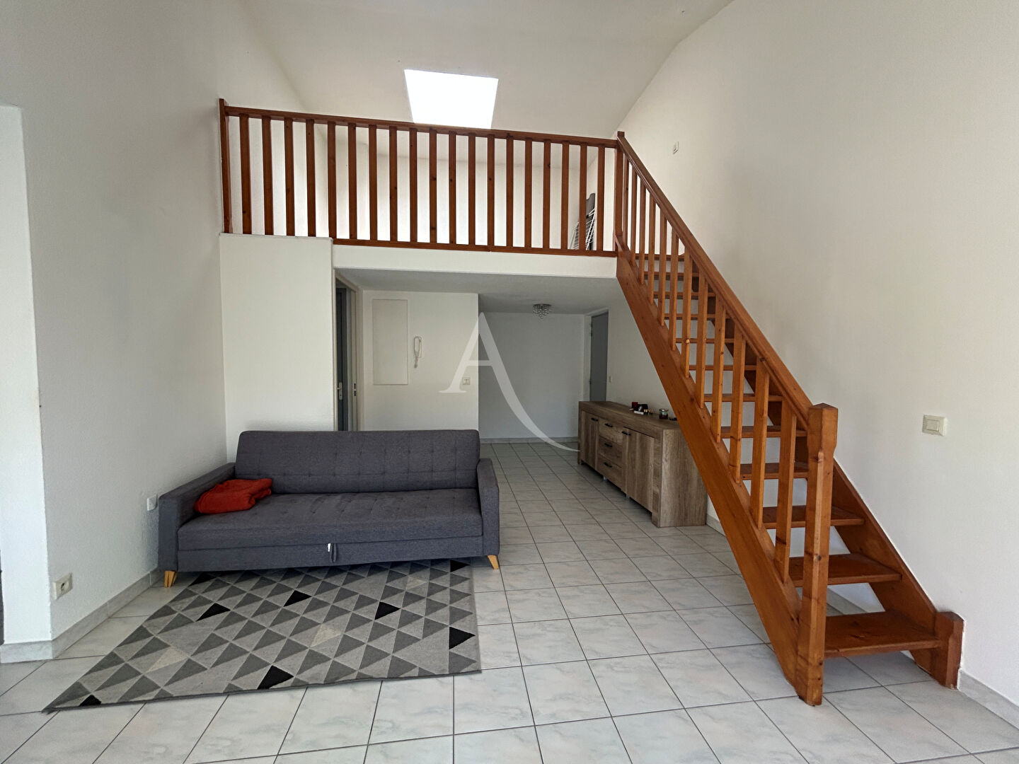 Agence immobilière de 
 L'ADRESSE MARGUERITTES - L'ADRESSE MARGUERITTES 
