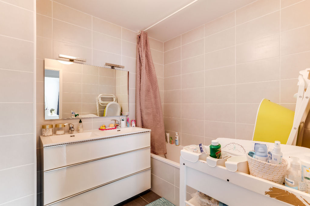 Photo A VENDRE-MONTPELLIER-PORT MARIANNE-APPARTEMENT-3 PIECES-TERRASSE. image 6/6