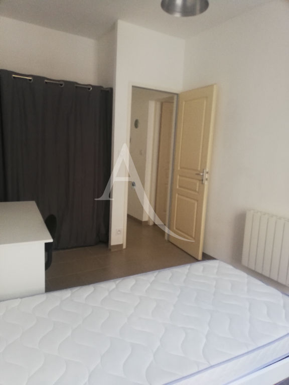 Photo Appartement Nîmes 3 pièce(s) 41.83 m2 meublé image 4/6