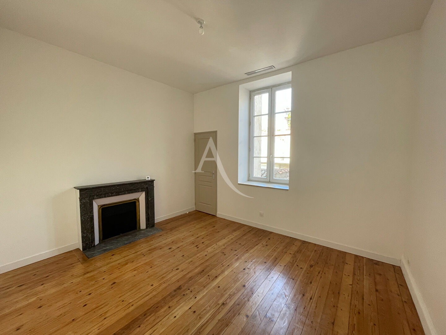 Photo NÎMES - QUARTIER MONT DUPLAN - T3 ENTIEREMENT RENOVE image 3/6