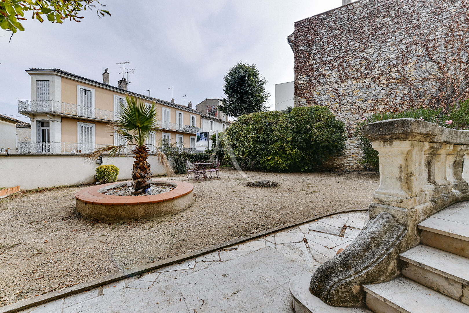 Photo NIMES - MONT  DUPLAN / CITE DES IMPOTS - Immeuble de rapport 4 appartements + local commercial + jardin + cave image 5/6